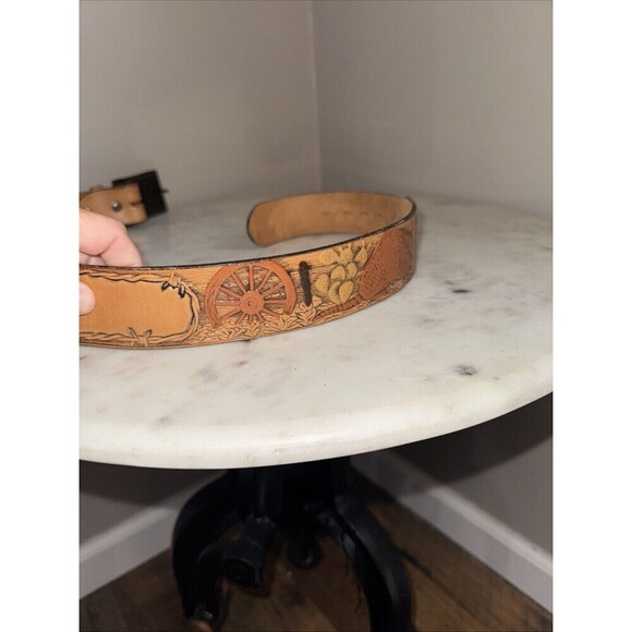 Vintage Tony Lama Belt Woman\'s  Long Horn BuckleWestern Cowboy Cowgirl Belt 32 main image 4
